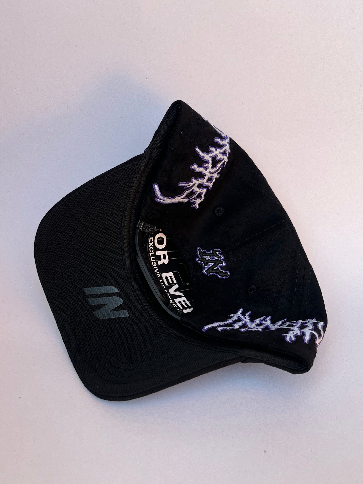 GORRA INNEDIT X ANYMORE “GLOW IN THE DARK”