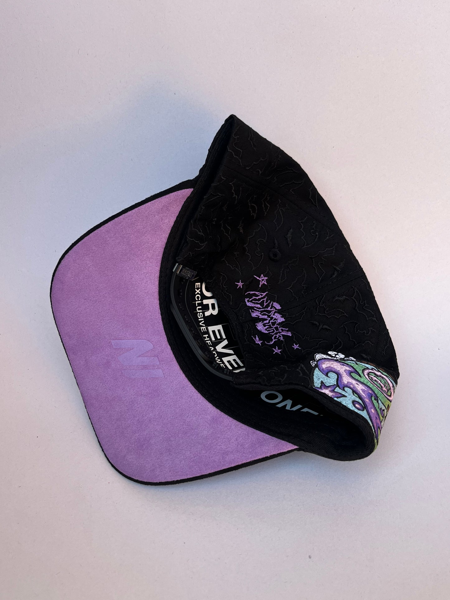 GORRA INNEDIT X ANYMORE “MURATRAVIS”