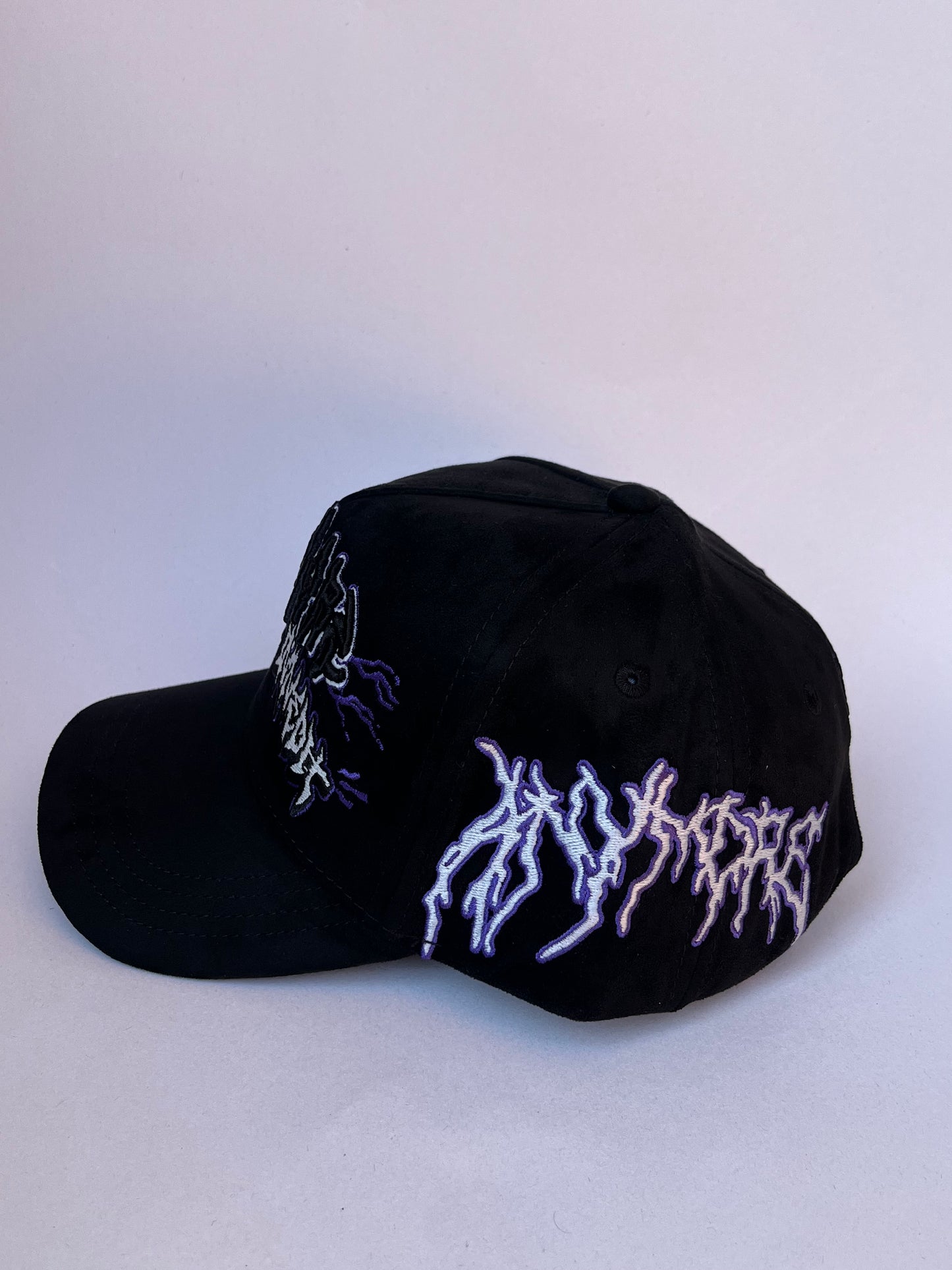 GORRA INNEDIT X ANYMORE “GLOW IN THE DARK”