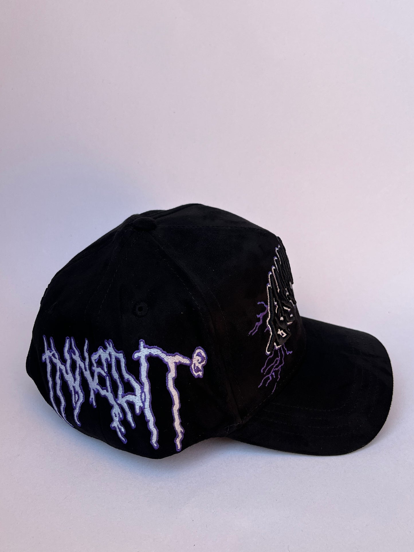 GORRA INNEDIT X ANYMORE “GLOW IN THE DARK”